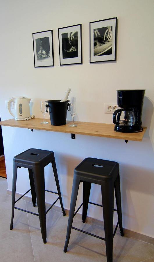 Appartamento Apartman Stella Veruda Pola Esterno foto